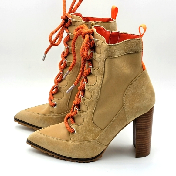 Steve Madden Tan Heeled Boots. SIZE 7M. S981. - Picture 4 of 10